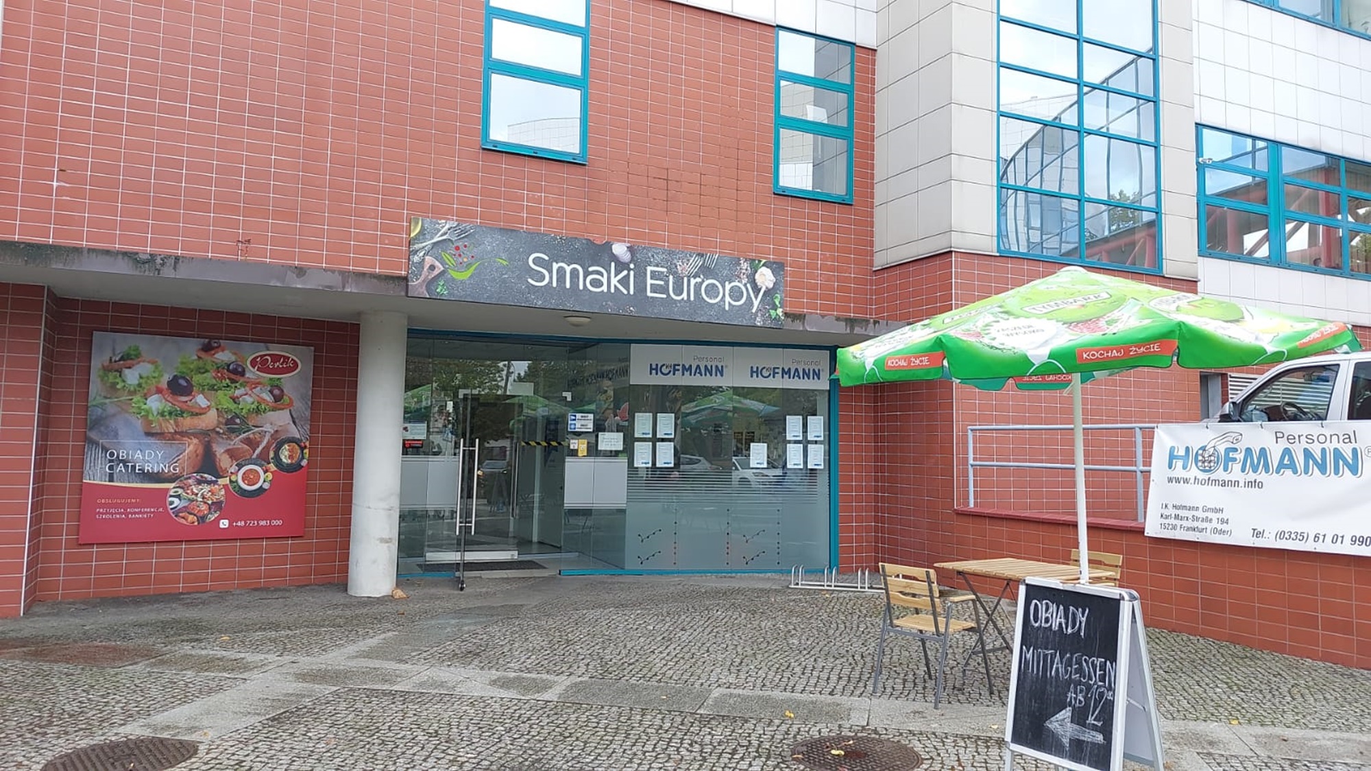 Außenansicht dder Bar Smaki, Foto: Maja Kühn 